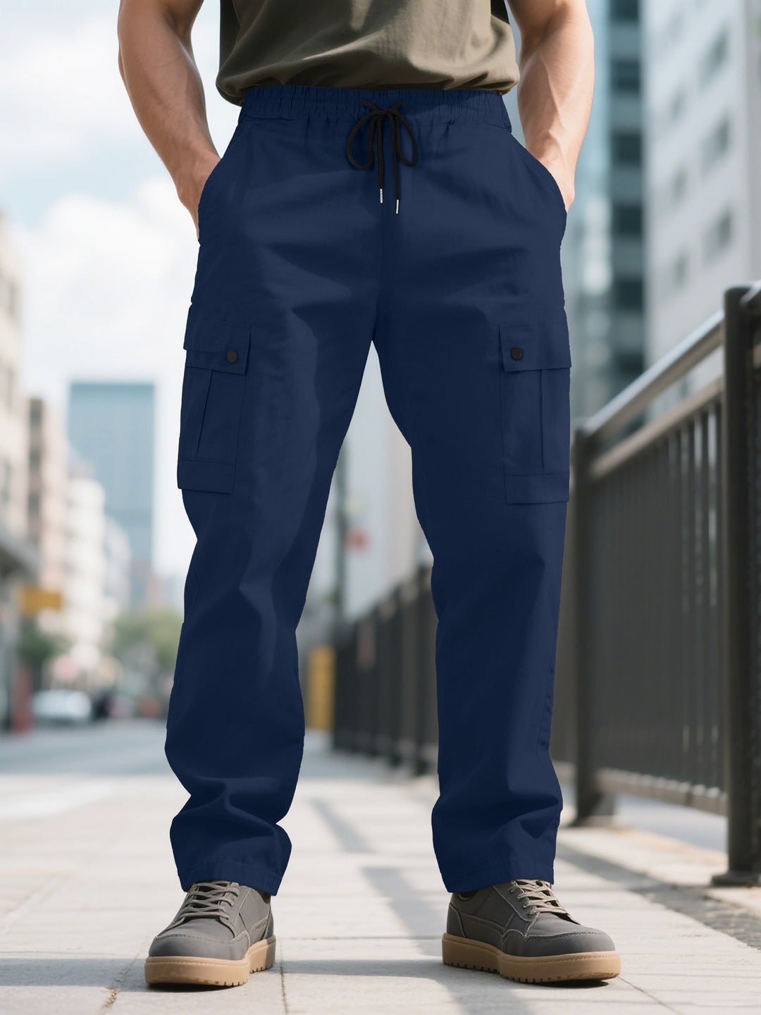 Herren nan urbane utilitarische Cargohose mit elastischem Komfortbund, Tunnelzug und verschließbaren Klappentaschen Drune
