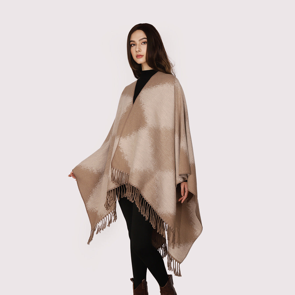 Damen Kaschmiroptik-Cape im Kimono-Schnitt mit feinem Fransensaum Drune