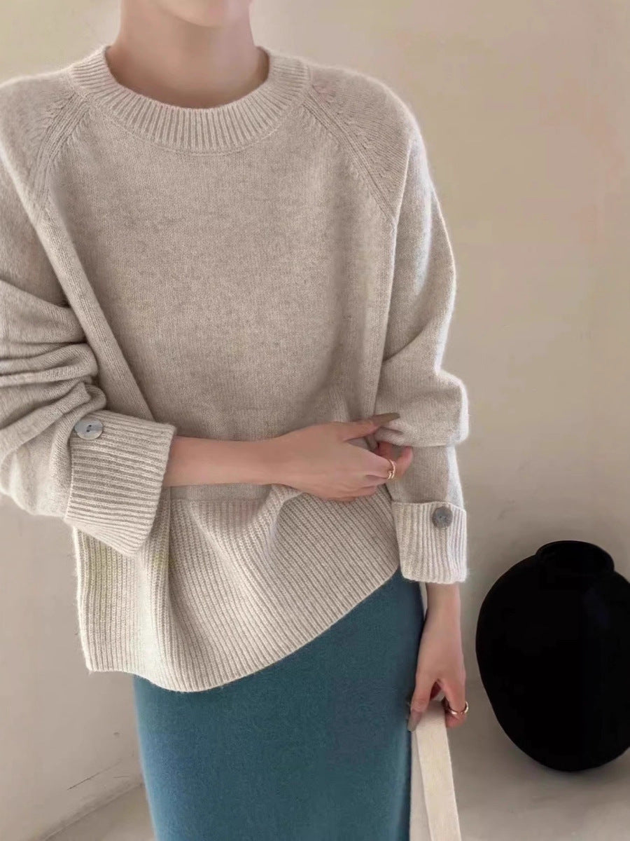 Damen Oversize-Rundhalspullover mit verlängerten Manschetten und Zierknopf Drune