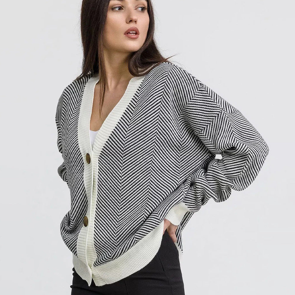 Damen gemütliche Strickjacke mit eleganten Zopfstrickdetails und Knopfverschlüssen Drune
