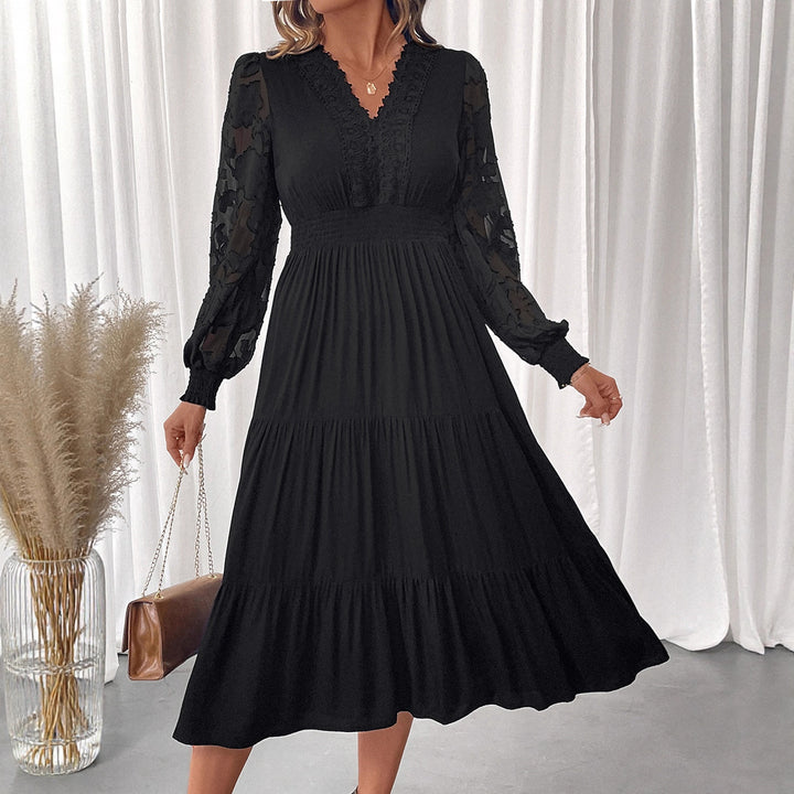Damen Elegantes Maxikleid mit Spitzendetails Drune