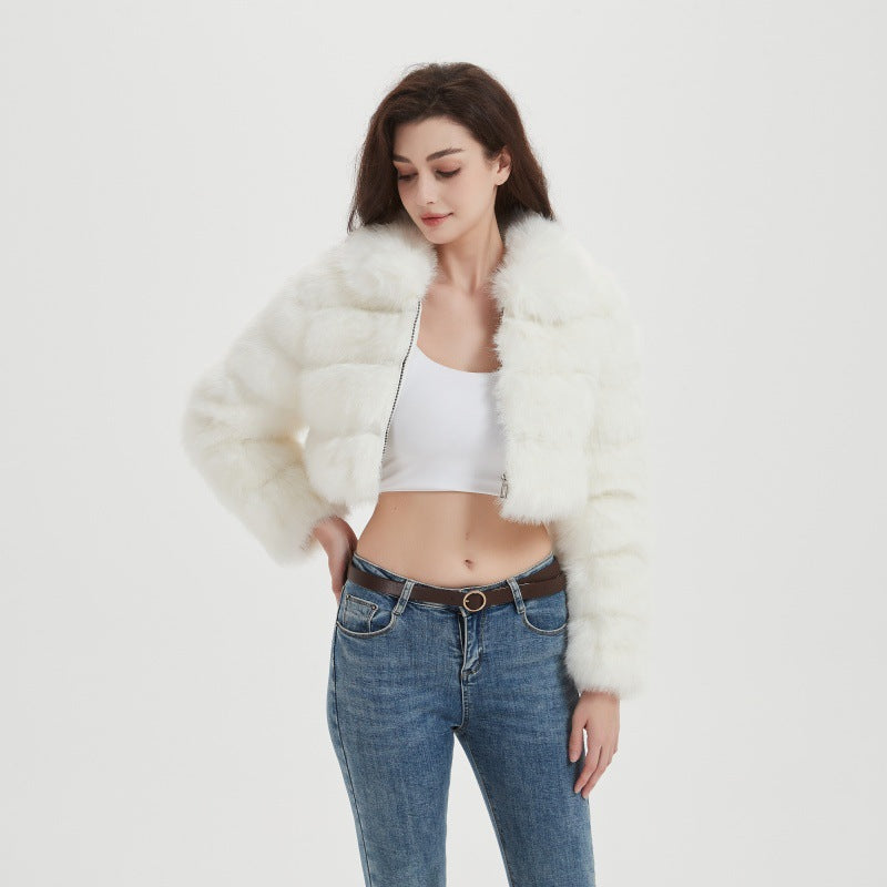 Damen Cropped Kunstpelzjacke mit horizontalen Volumenpaneelen, Steh-Umlegekragen und Reißverschluss Drune
