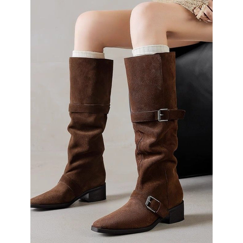 Damen Kniehohe Veloursleder-Slouch-Boots mit spitzer Zehenpartie, verstellbaren Zierschnallen und komfortablem Blockabsatz Drune