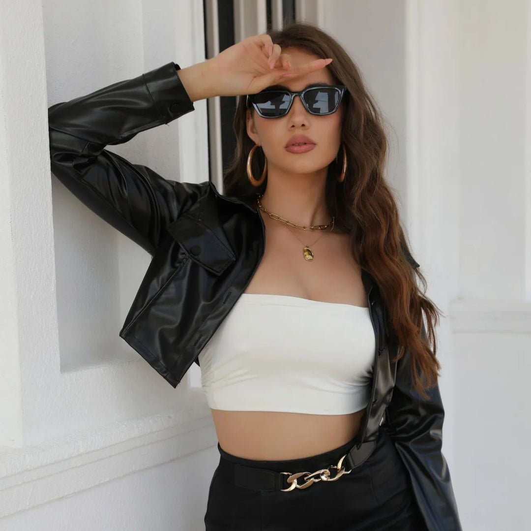 Damen cropped Kunstlederjacke mit modischen Details Drune