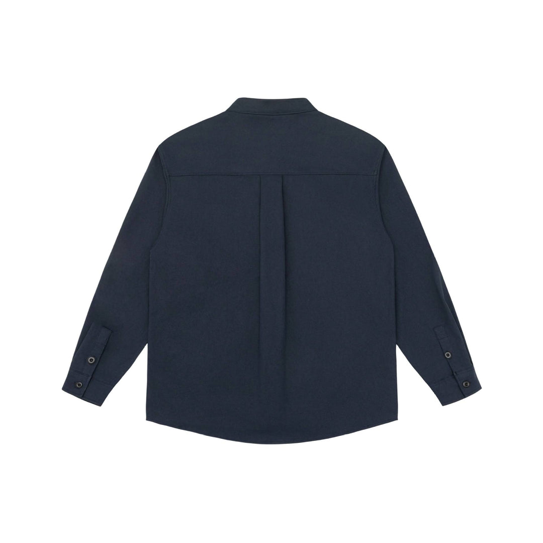 Unisex Hemdjacke mit Stehkragen, verdeckter Knopfleiste und aufgesetzten Brusttaschen Drune