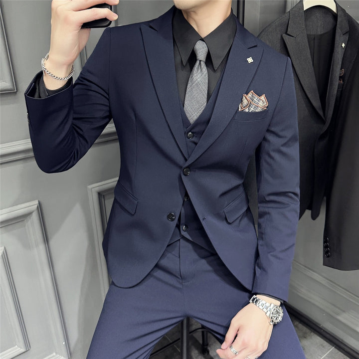 Herren Slim-Fit Businessanzug mit Weste, schmalem Revers und feiner Struktur Drune