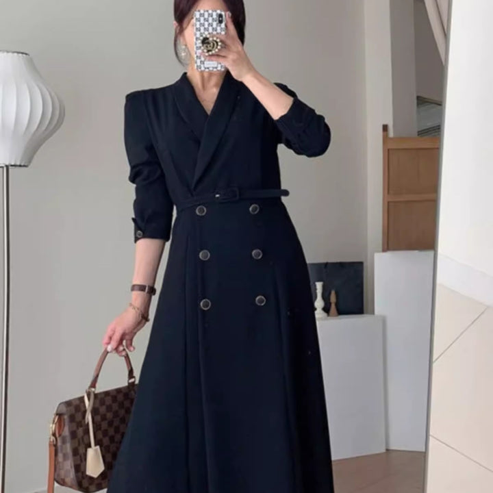 Damen Doppelreihiges Maxi‑Mantelkleid mit Taillengürtel und betonten Schultern Drune
