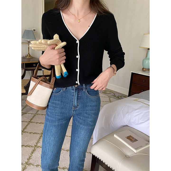 Damen modischer Cardigan mit V-Ausschnitt und Knopfdetails Drune