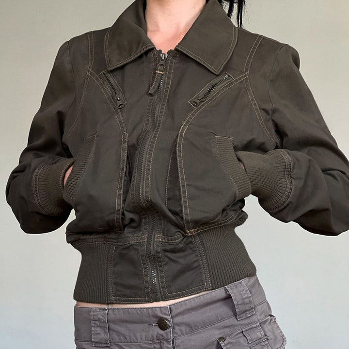 Damen nan taillierte Bomberjacke mit breitem Rippenbund, zwei Schrägtaschen und dekorativen Reißverschluss-Details Drune