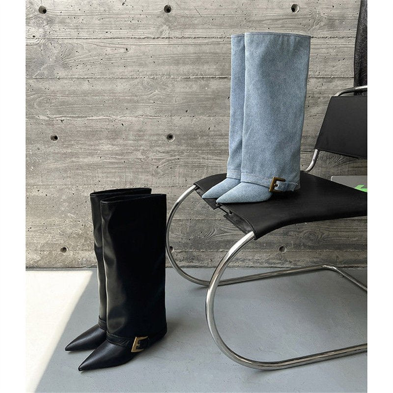 Damen Kniehohe spitz zulaufende Lederoptik-Stiefel mit schmaler Spitze und dekorativem Knöchelriemen Drune