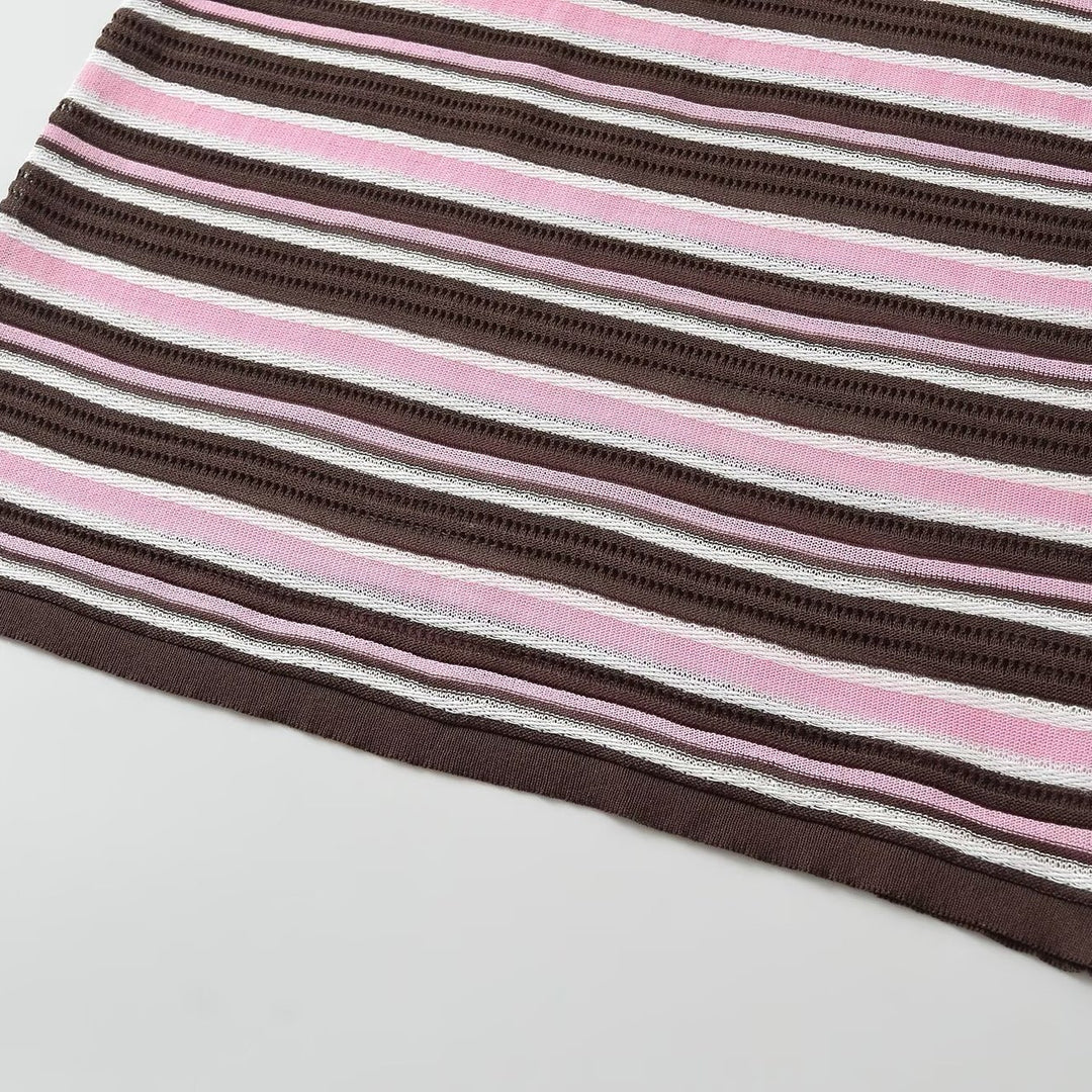 Damen Gestreiftes kurzärmeliges Poloshirt aus Feinstrick mit Rüschenkante und 3‑Knopf‑Leiste Drune