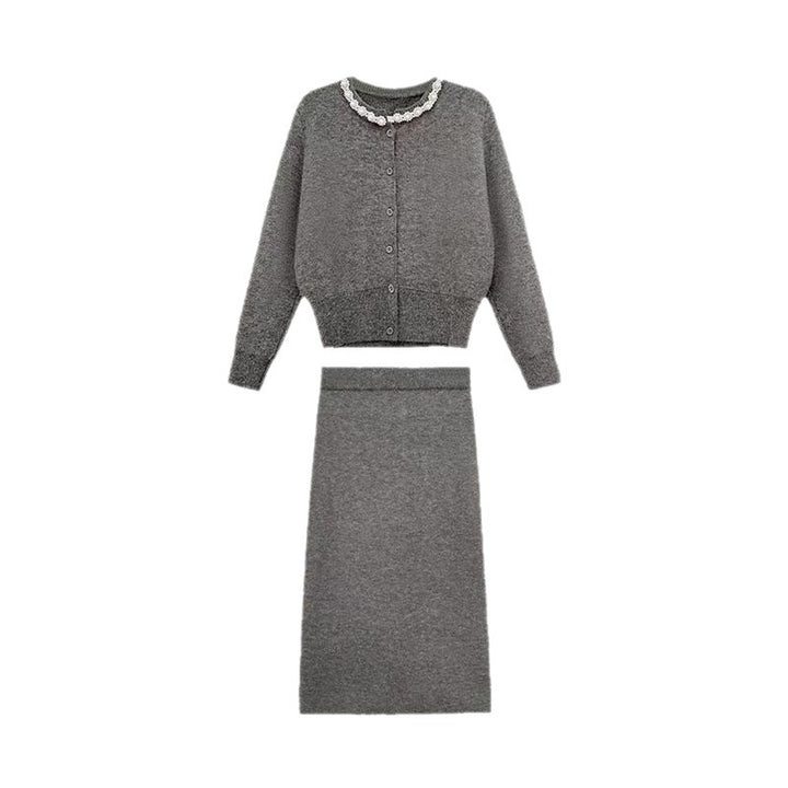 Damen Strickensemble mit detailverzierter Jacke und plissiertem Rock Drune