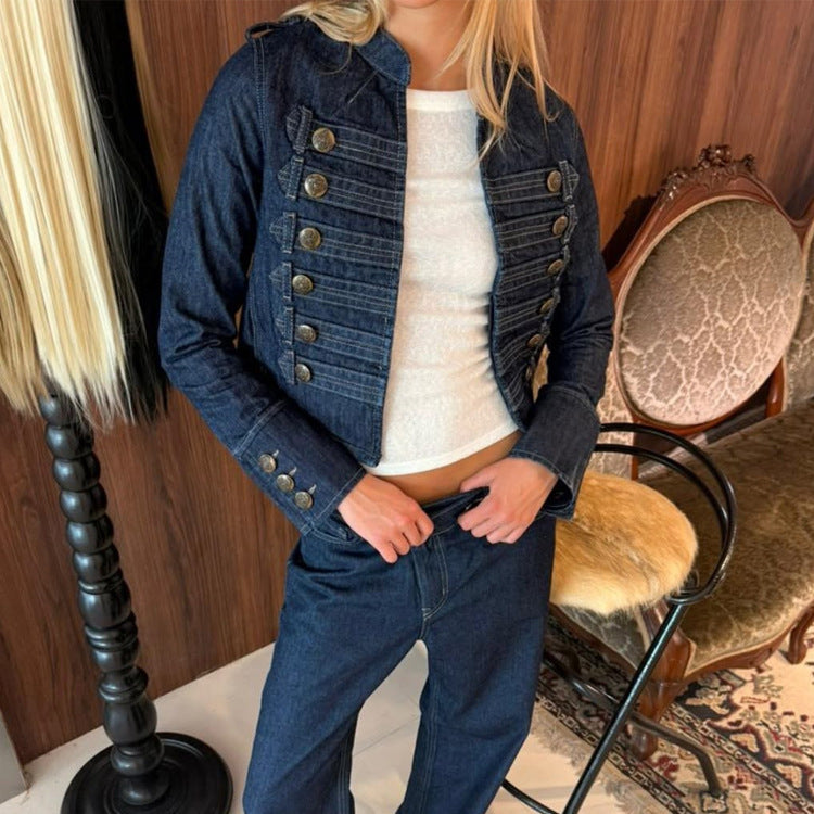 Damen Militärisch inspirierte taillierte Kurzjacke mit Zierfalten und Metallknöpfen Drune