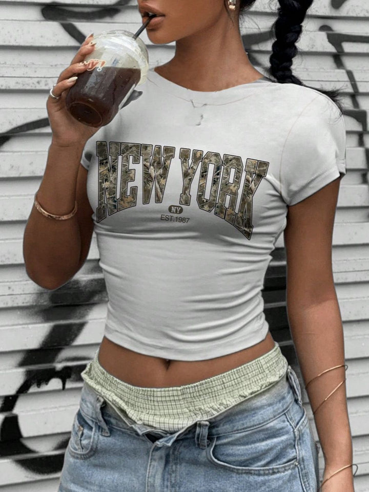 Damen Crop-T-Shirt mit auffälligem New York Grafikdruck Drune