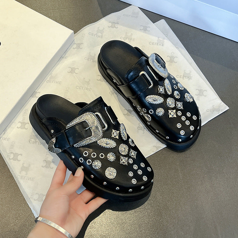 Damen Leder-Plateau-Mules mit Zierösen und dekorativer Schnallen-Applikation Drune