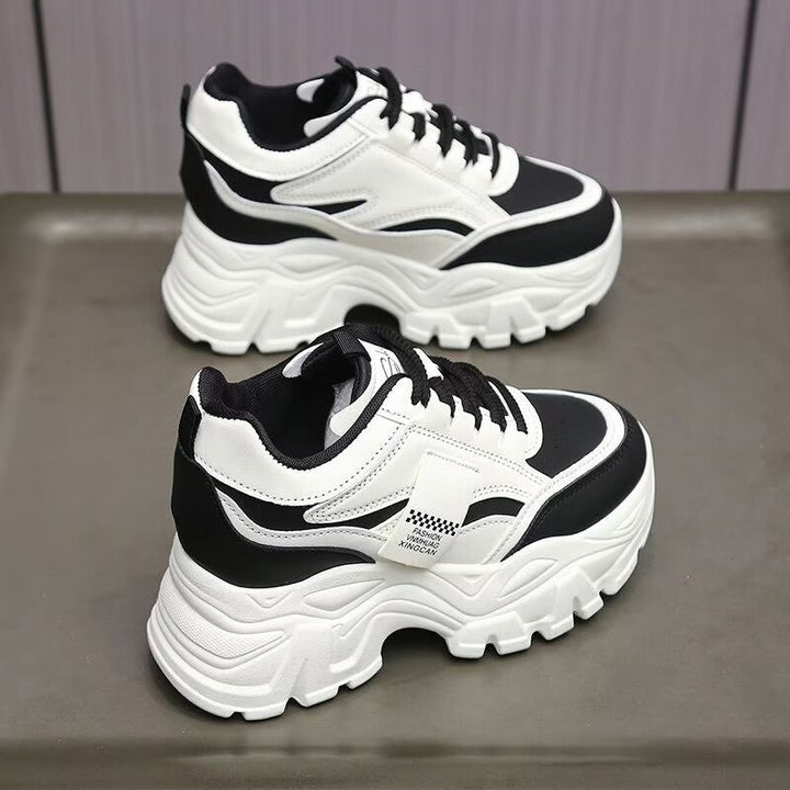 Damen Sportliche Chunky Sneakers mit innovativen Dämpfungselementen und rutschfester Sohle Drune