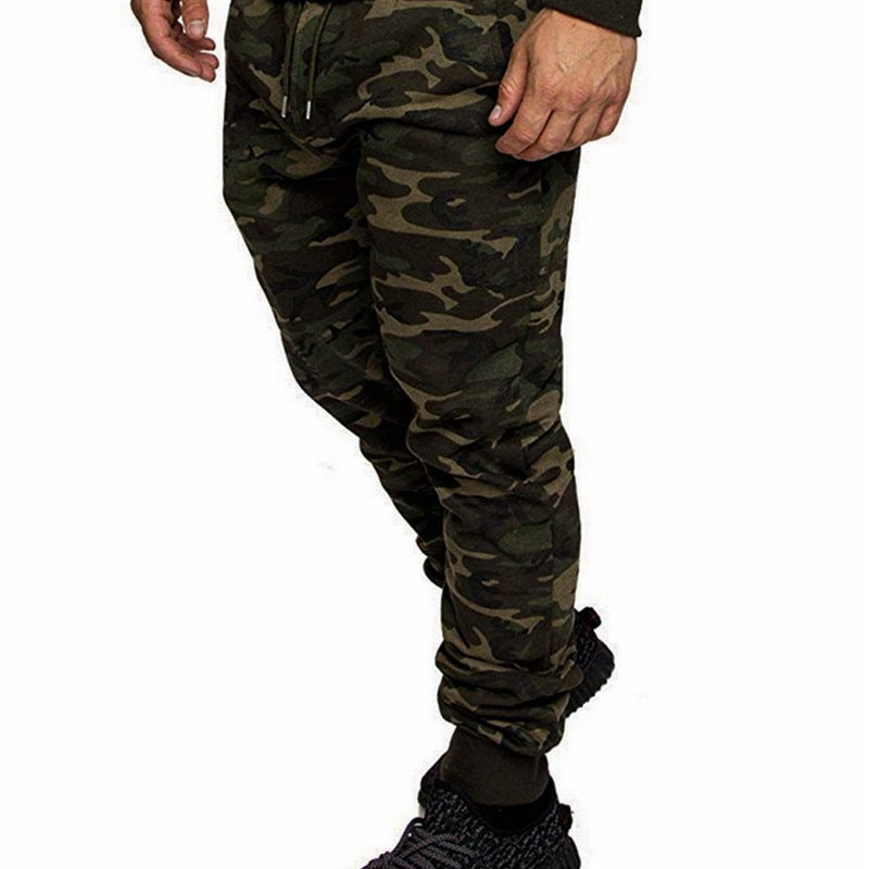 Herren Tapered Sweatpants aus Baumwollmix mit elastischem Bund, Tunnelzug und gerippten Bündchen Drune