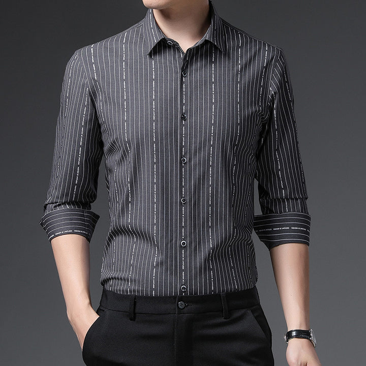 Herren Hemd mit modernem Streifenmuster und eleganter Passform Drune