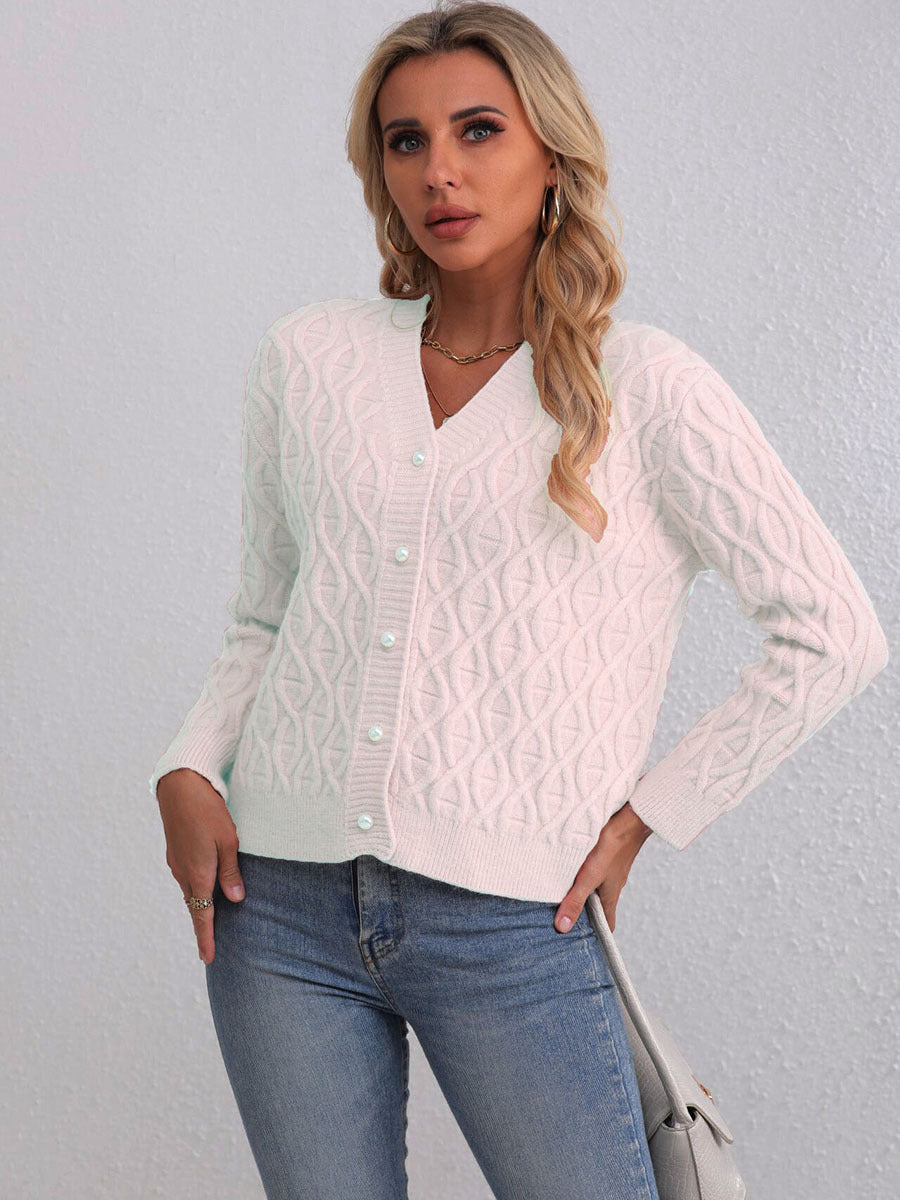 Damen Strickjacke mit strukturiertem Zopfmuster und zarten Knöpfen Drune