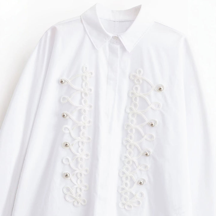 Damen Bluse mit dekorativen Froschverschlüssen und Zierkordeln Drune