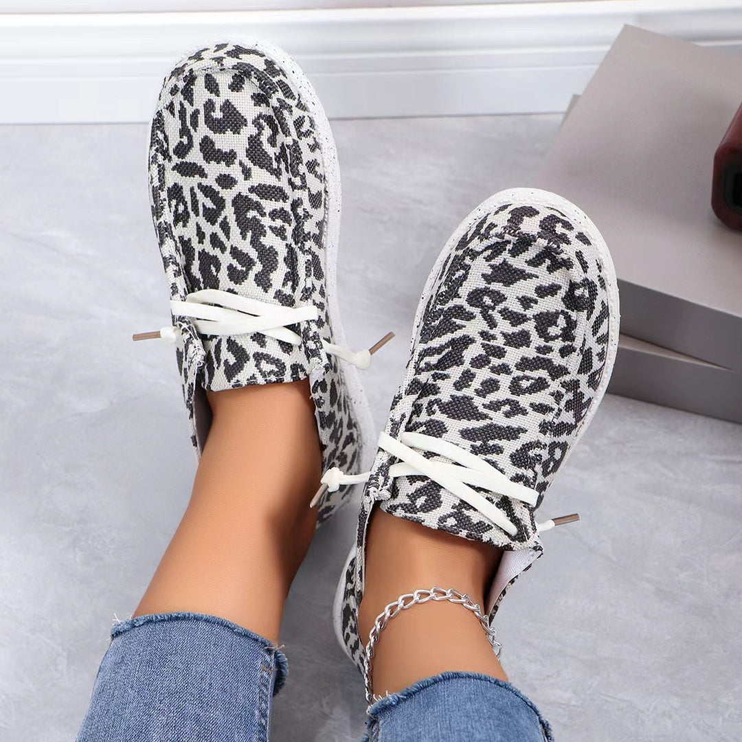 Damen Slip-On Sneaker im Leoprint mit Canvas-Obermaterial und elastischem Schnürband Drune