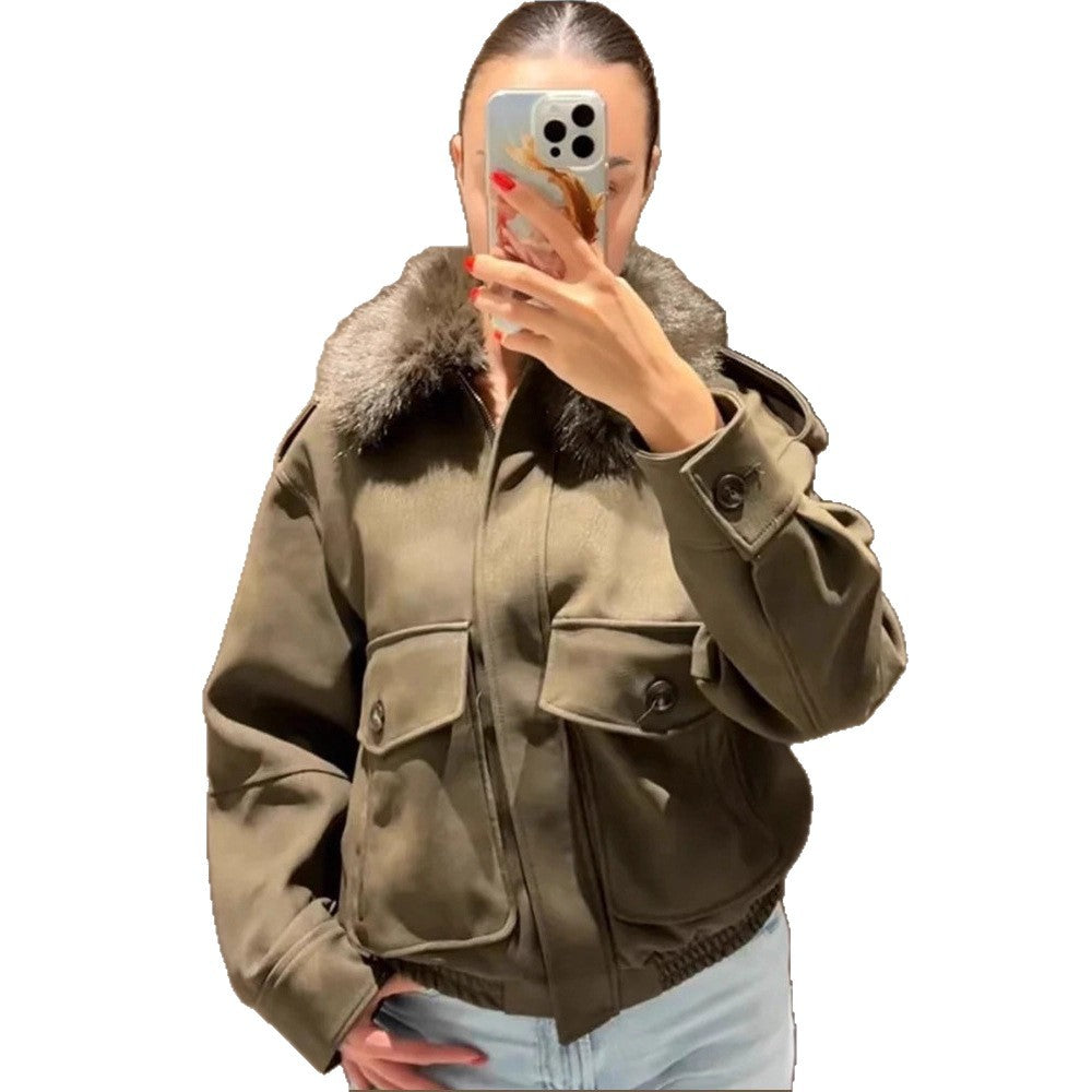 Damen Pilotjacke aus Veloursimitat mit abnehmbarem Webpelzkragen und aufgesetzten Pattentaschen Drune