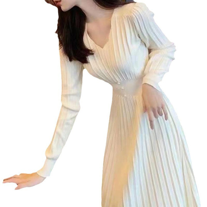 Damen Plissiertes Maxikleid mit V-Ausschnitt und eleganter Taillenbetonung Drune