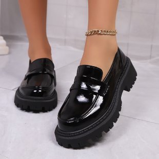 Damen klobige Loafer mit grober Profilsohle und Plateauabsatz Drune