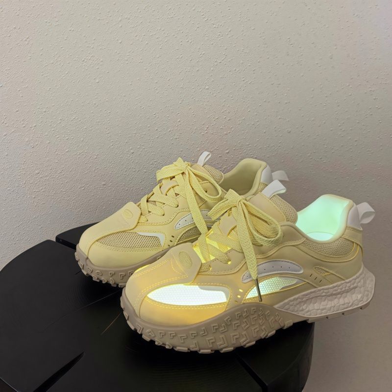 Damen Plateau-Chunky-Sneaker mit reflektierenden Mesh-Einsätzen, gepolstertem Komfortkragen und stoßdämpfender Sohle Drune