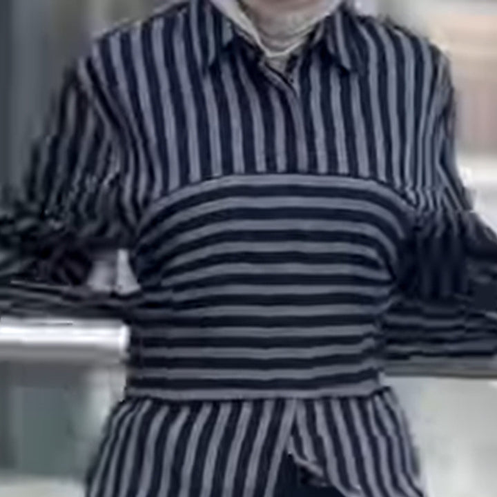 Damen Gestreifte Hemdbluse mit Taillengürtel, längerem Saum und Seitenschlitz Drune