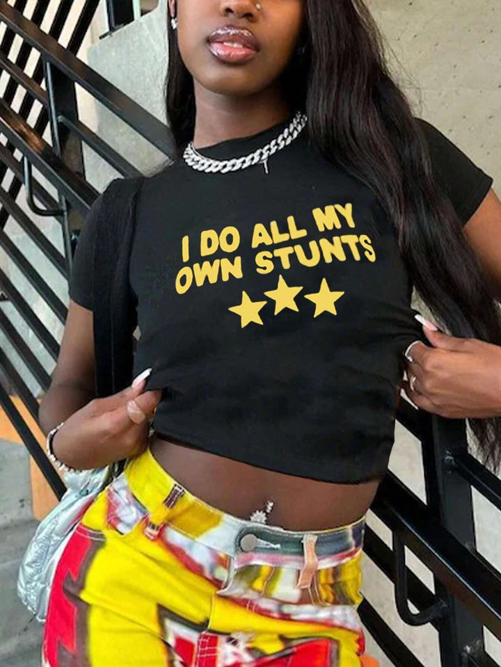 Damen Crop-Top mit kreativem Grafikdesign und modernem Schriftzug Drune