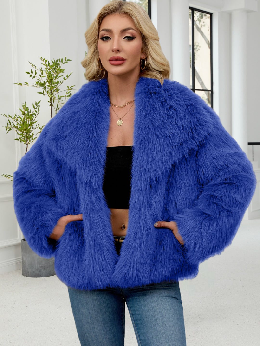 Damen Flauschige Kunstpelzjacke mit oversized Schnitt und voluminösen Ärmeln Drune