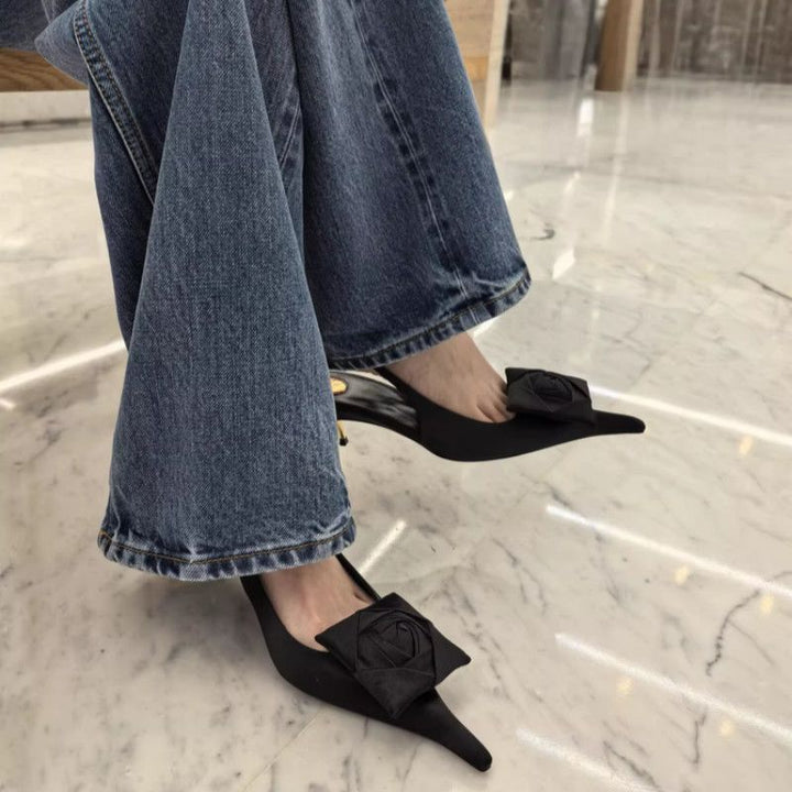 Damen spitze Slingback-Stilettos mit Satin-Rosenapplikation Drune