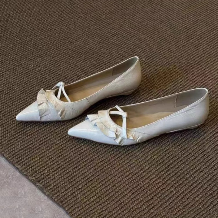 Damen Flache spitz zulaufende Lack‑Ballerinas im Mary‑Jane‑Stil mit Zierknoten und elastischem Riemen Drune