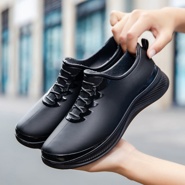Herren Wasserdichter Slip‑On Gummisneaker mit stoßdämpfender Laufsohle und dezenter Schnüroptik Drune