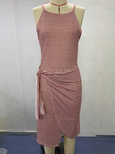Damen Wickelkleid mit auffälligem Streifenmuster und taillierter Silhouette Drune