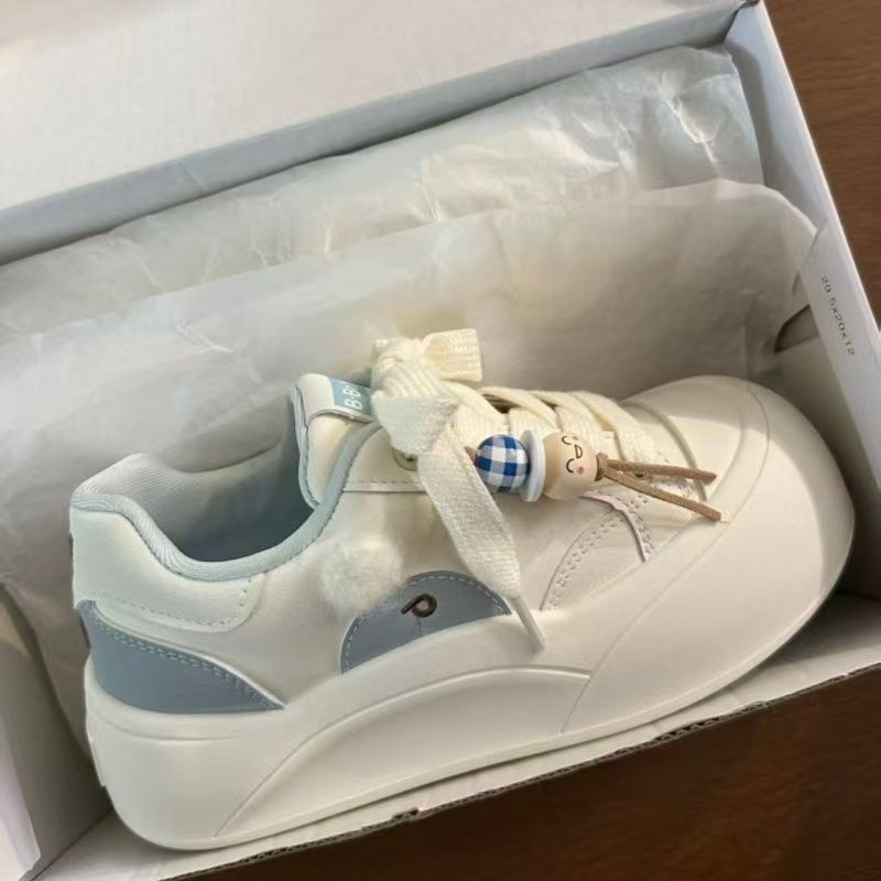 Damen Modische Sneakers mit dekorativen Applikationen und dämpfender Sohle Drune
