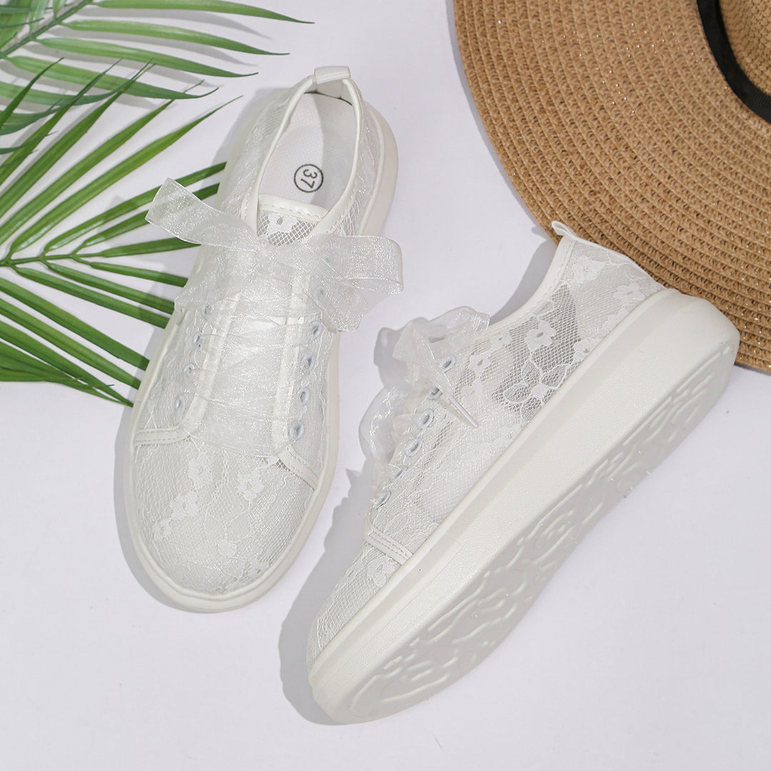 Damen Plateau-Sneaker mit Spitzen-Overlay und transparenten Organzabändern Drune