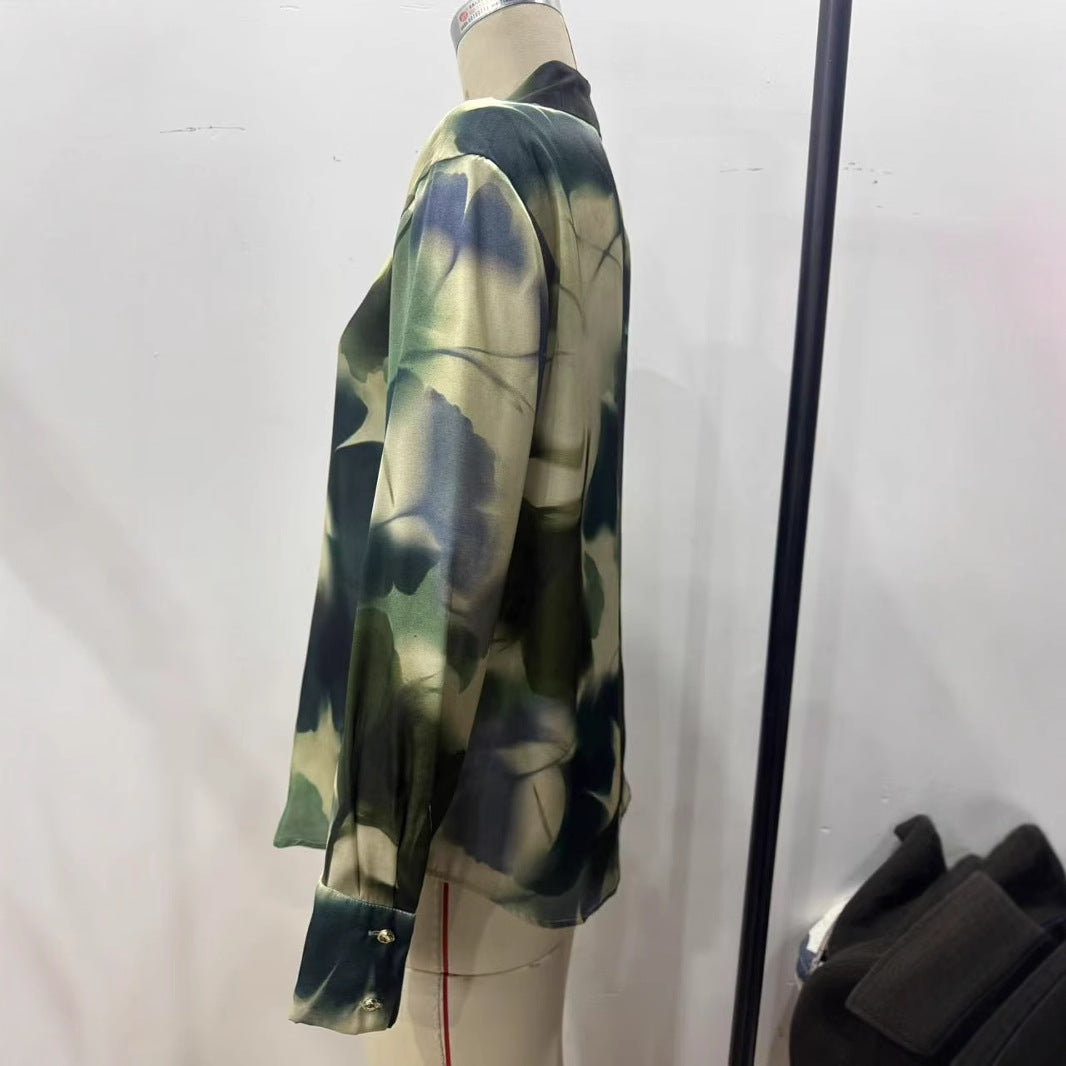 Damen nan seidige Langarm-Bluse mit verdeckter Knopfleiste, Hemdkragen und abstraktem Aquarellprint Drune