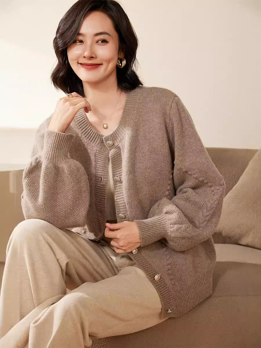 Damen Strickcardigan mit Strukturmuster, Ballonärmeln und Perlmuttknopfleiste Drune