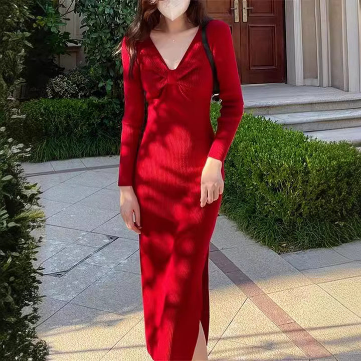 Damen Strickkleid mit tiefem V-Ausschnitt und seitlichem Schlitz Drune
