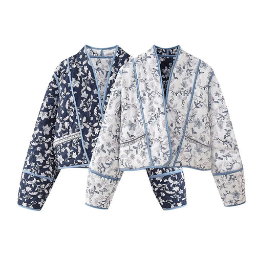 Damen nan gesteppte kurze Wende-Kimonojacke mit floraler Allover‑Steppung, offenem V‑Ausschnitt und kontrastierender Paspel Drune