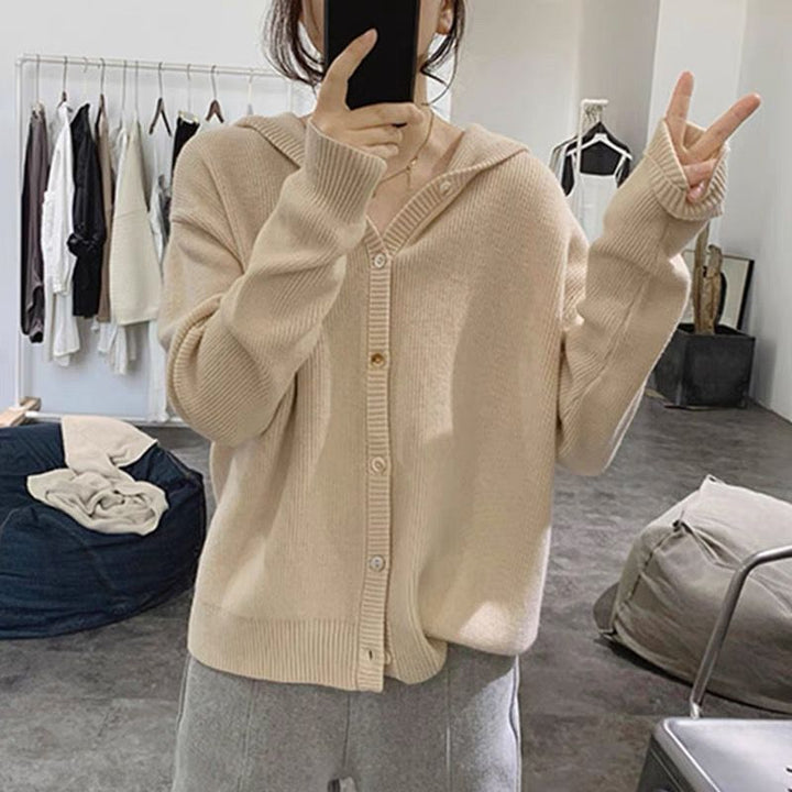 Damen lässiger Strickcardigan mit tiefem V-Ausschnitt und großen Knopfdetails Drune