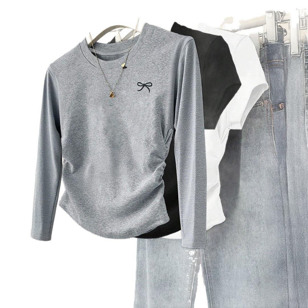 Damen nan gerüschtes Langarmshirt mit dezenter Schleifen-Stickerei und taillierter Drapierung Drune
