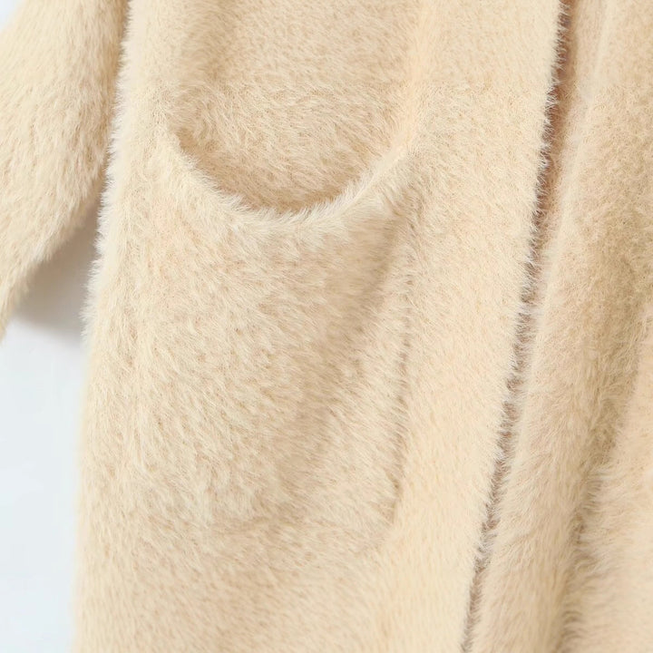 Damen Langer flauschiger Kapuzencardigan mit aufgesetzten Eingrifftaschen und offener Front Drune