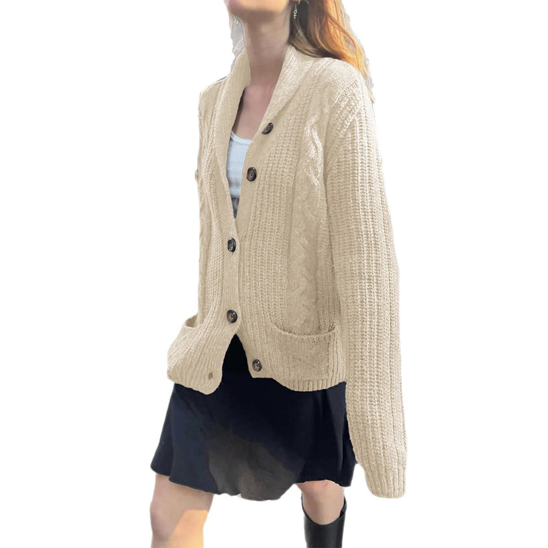 Damen nan Kapuzen-Strickcardigan mit Zopfmuster, Schalkragen und Holzknöpfen Drune