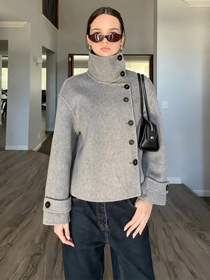 Damen Kurzer Wollmix-Mantel mit asymmetrischer Knopfleiste und hohem Stehkragen Drune