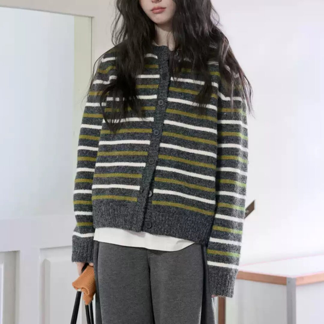 Damen Verspielte Strickjacke mit Streifen Drune
