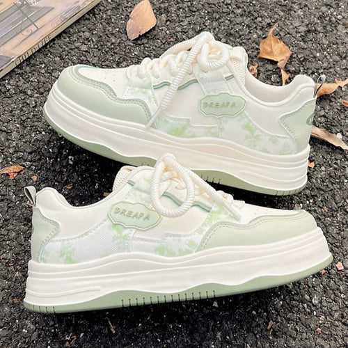 Damen Voluminöser Plateau‑Sneaker im Retro‑Citystil mit dezenter Marmorierung und dämpfender Keilsohle Drune