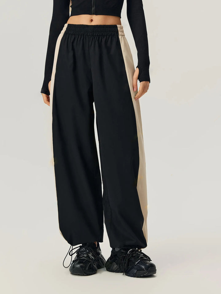 Damen sportliche Freizeithose mit angesagtem Schnitt und seitlichen Kontrastpanelen Drune